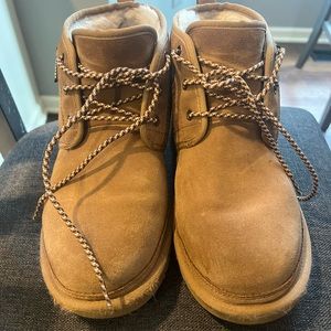 Men’s Ugg boots, waterproof, Goretex, Sherpa lined
